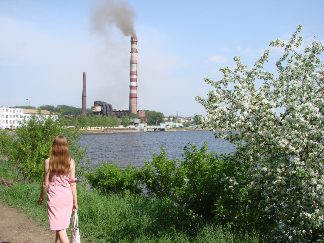 Реж, 2007 год. Труба Режского никелевого завода еще дымит 