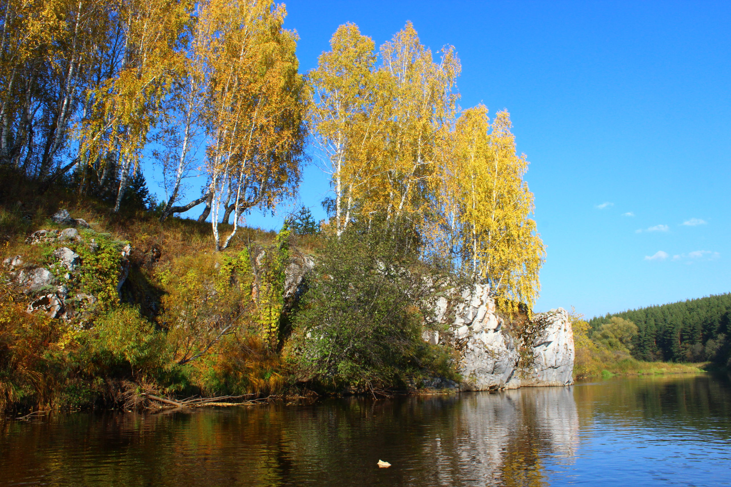 Суханов камень перед селом Першино