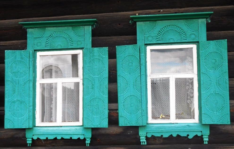 "Солнечные" наличники в Глухарево