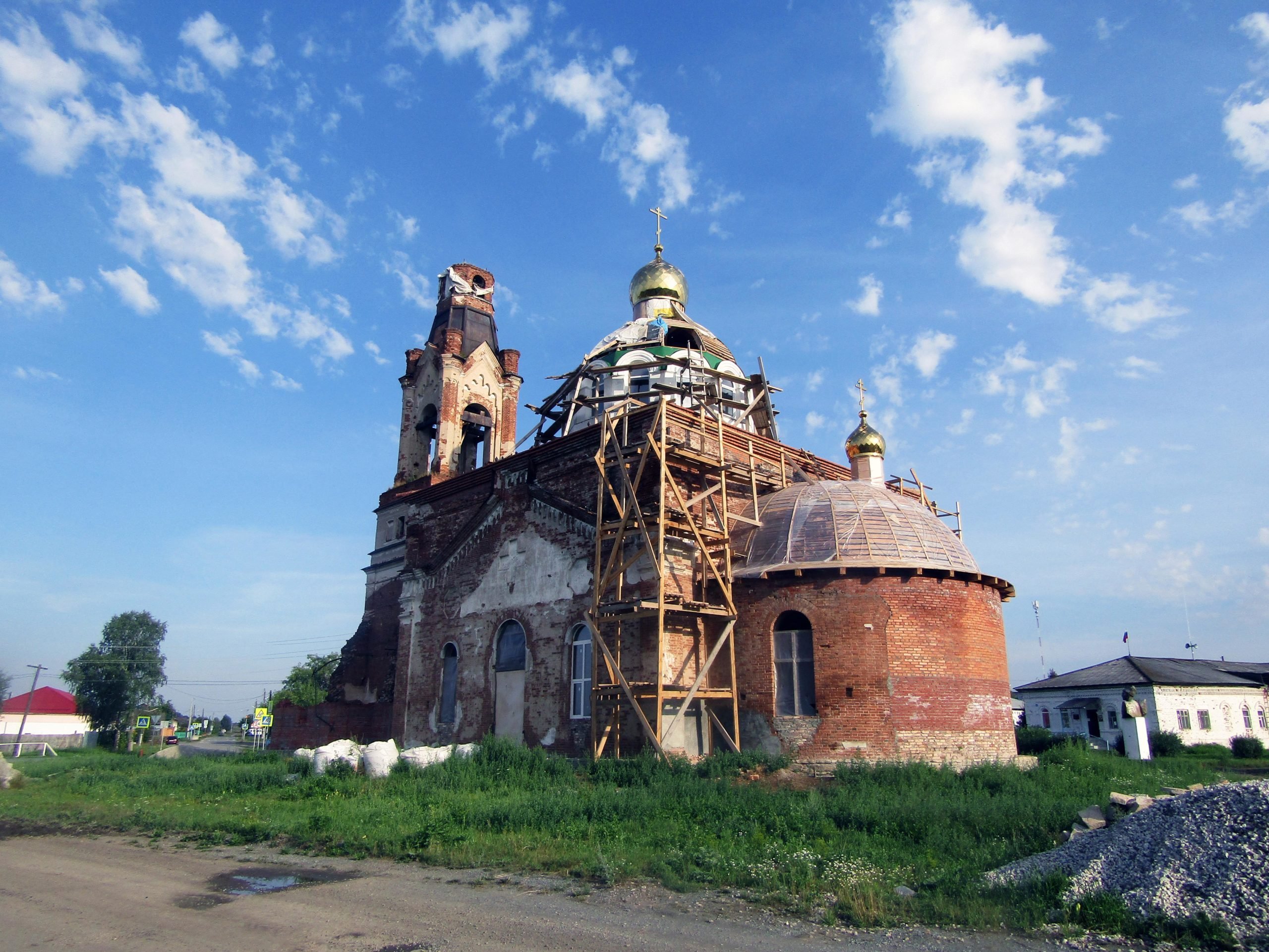Храм Флора и Лавра в процессе реставрации. 2020 год