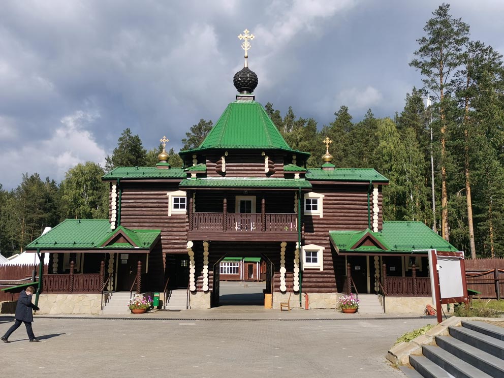 Храм в честь Иверской иконы Божией Матери