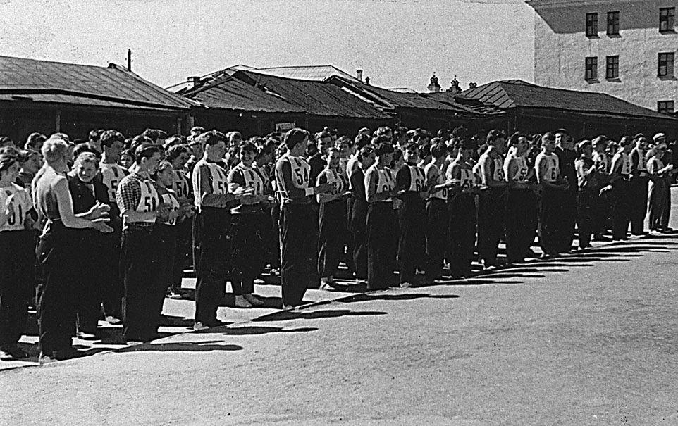1963 год: торговые ряды доживают свои последние дни