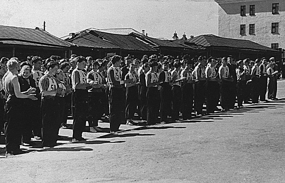 1963 год: торговые ряды доживают свои последние дни