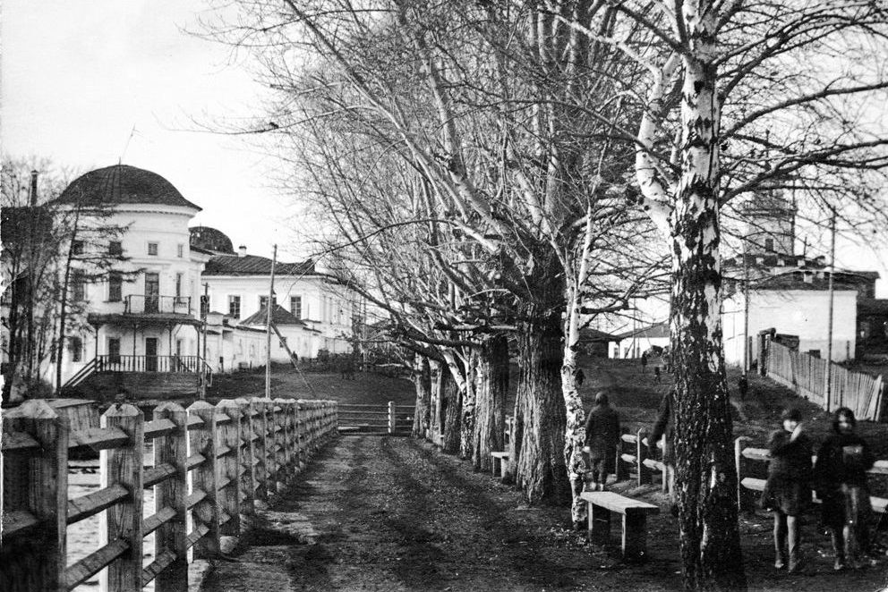 Старые фотографии Режа. На Режевской плотине в середине XX века