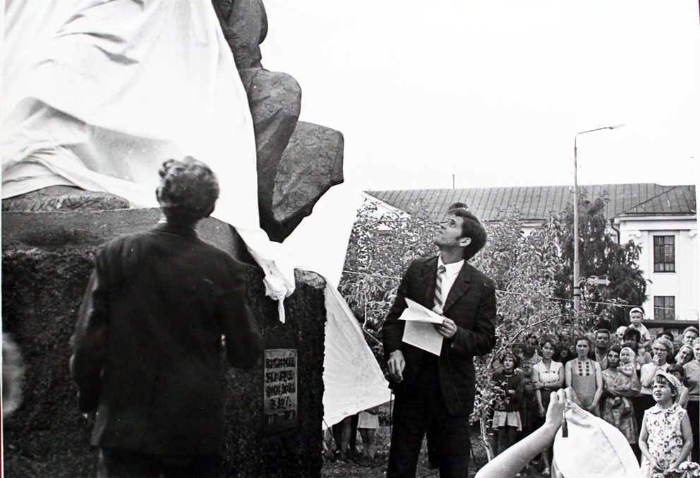 История Режа. Открытие памятника режевским умельцам-основателям завода, 1973 год