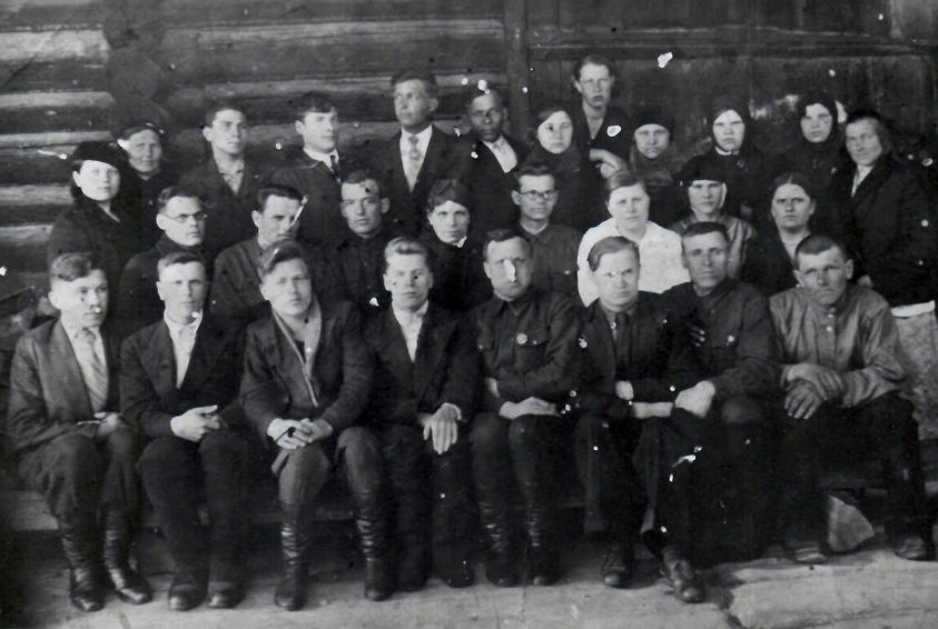 1937 год: комсомольский актив Режа