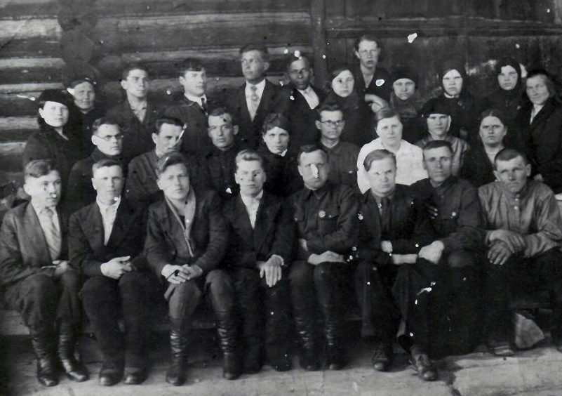 История города Режа 1917 - 1953. 1937 год: комсомольский актив Режа